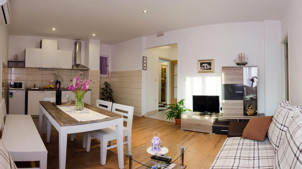 Olive Garden Apartments Čilipi Habitación foto